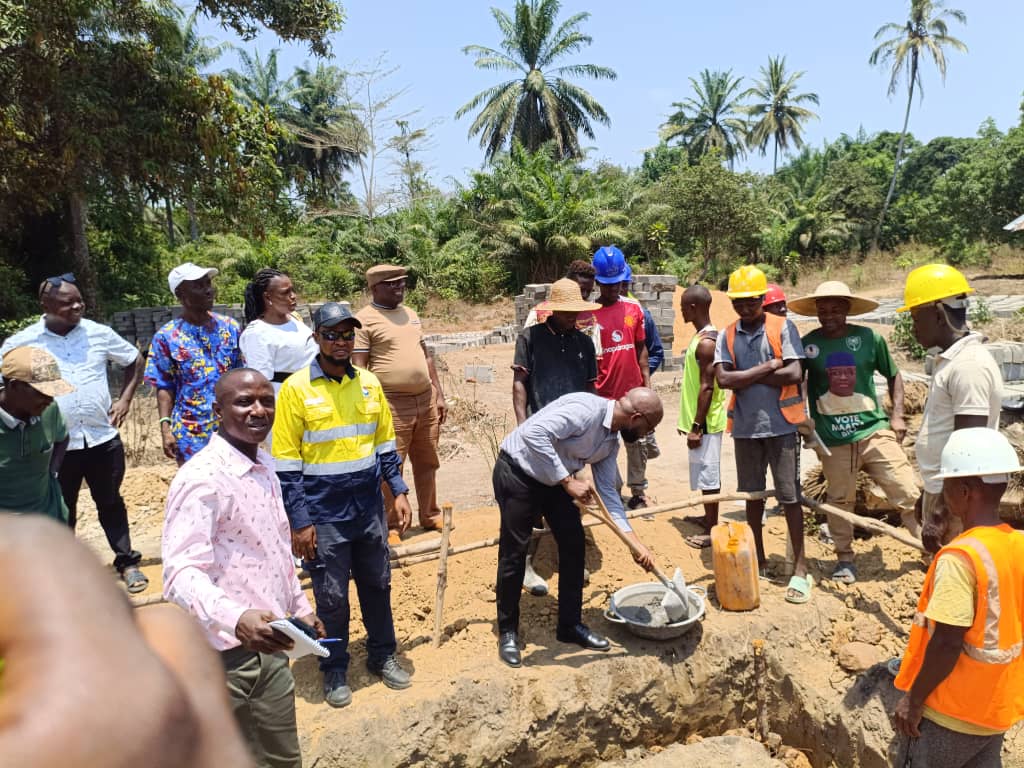 Sod Turning in Mosavie